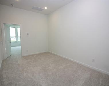 6527 Scarlet Pond Lane - Photo Thumbnail 27