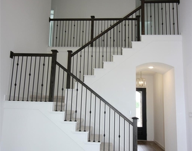 6527 Scarlet Pond Lane - Photo Thumbnail 37
