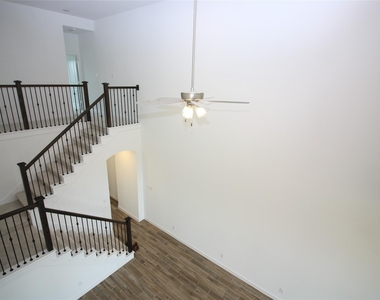 6527 Scarlet Pond Lane - Photo Thumbnail 16