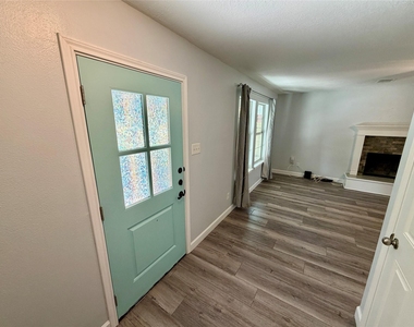 22806 Lantana Drive - Photo Thumbnail 5