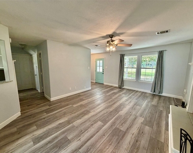 22806 Lantana Drive - Photo Thumbnail 8