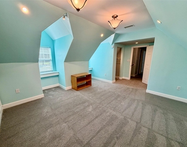 22806 Lantana Drive - Photo Thumbnail 17