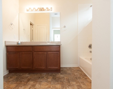 107 Piney Pathway - Photo Thumbnail 15