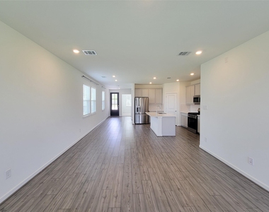7730 Primrose Myrtle Lane - Photo Thumbnail 11