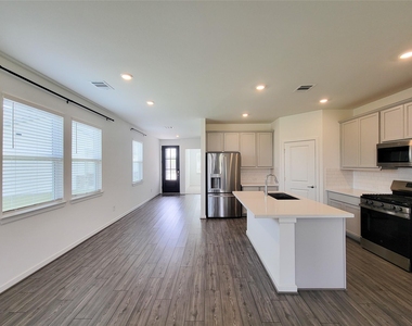 7730 Primrose Myrtle Lane - Photo Thumbnail 7