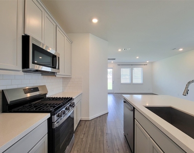 7730 Primrose Myrtle Lane - Photo Thumbnail 6