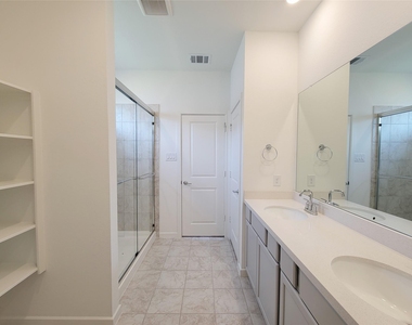 7730 Primrose Myrtle Lane - Photo Thumbnail 15