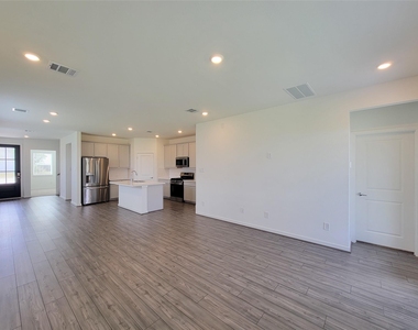 7730 Primrose Myrtle Lane - Photo Thumbnail 9