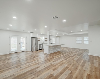 6130 Shadow Crest Street - Photo Thumbnail 15