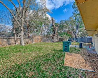 6130 Shadow Crest Street - Photo Thumbnail 36