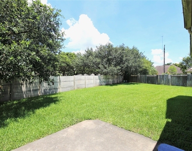 4602 Rainbow Valley Court - Photo Thumbnail 20