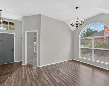 30303 Mesa Valley Drive - Photo Thumbnail 1