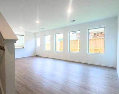 1644 Colina Creek - Photo Thumbnail 4