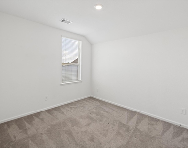 661 Royal Arch Drive - Photo Thumbnail 21