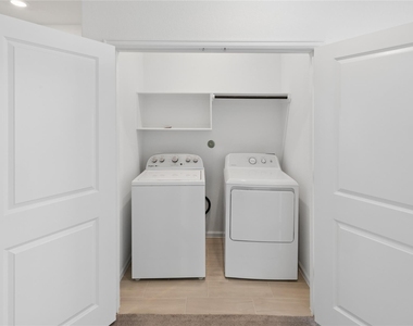 661 Royal Arch Drive - Photo Thumbnail 28
