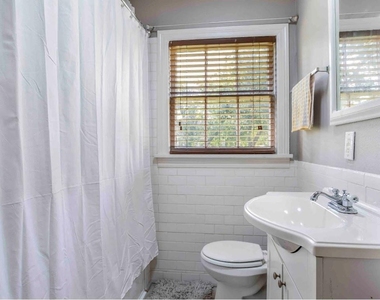2820 Wheeler Street - Photo Thumbnail 7