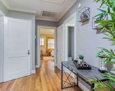 2820 Wheeler Street - Photo Thumbnail 2