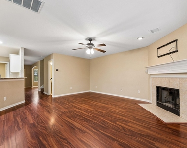185 W Misty Dawn Drive - Photo Thumbnail 8