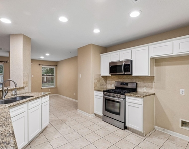 185 W Misty Dawn Drive - Photo Thumbnail 12