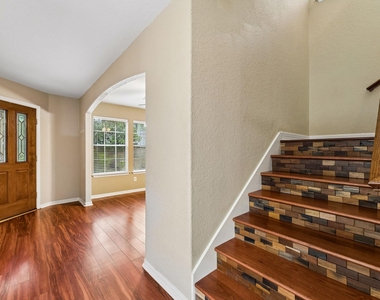 185 W Misty Dawn Drive - Photo Thumbnail 4