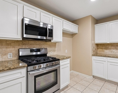 185 W Misty Dawn Drive - Photo Thumbnail 11