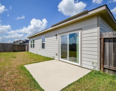 5015 Highland Springs Drive - Photo Thumbnail 18