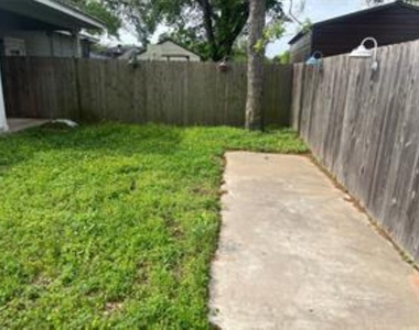 1843 Caroline Lane - Photo Thumbnail 10