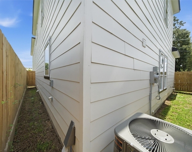 1609 Luzon Street - Photo Thumbnail 19