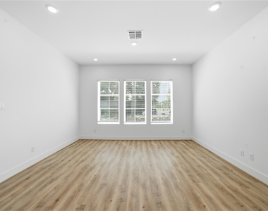 1609 Luzon Street - Photo Thumbnail 14