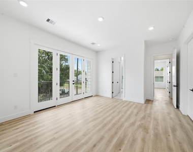 1609 Luzon Street - Photo Thumbnail 9