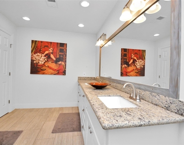 6218 Indigo Street - Photo Thumbnail 10
