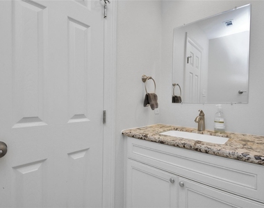 6218 Indigo Street - Photo Thumbnail 17