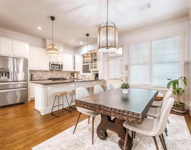 5303 Nett Street - Photo Thumbnail 3