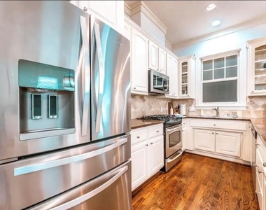 5303 Nett Street - Photo Thumbnail 4