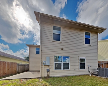 10030 Sweet Olive Way - Photo Thumbnail 16