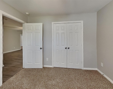 10030 Sweet Olive Way - Photo Thumbnail 11