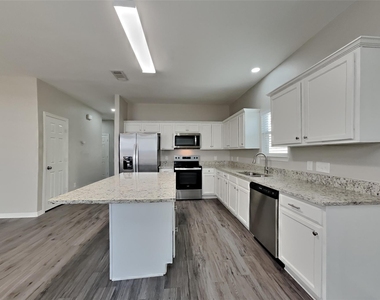10030 Sweet Olive Way - Photo Thumbnail 4