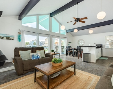 13633 San Domingo Drive - Photo Thumbnail 4