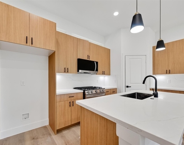 3315 Nettleton Street - Photo Thumbnail 12
