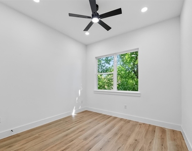 3315 Nettleton Street - Photo Thumbnail 19