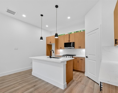 3315 Nettleton Street - Photo Thumbnail 10