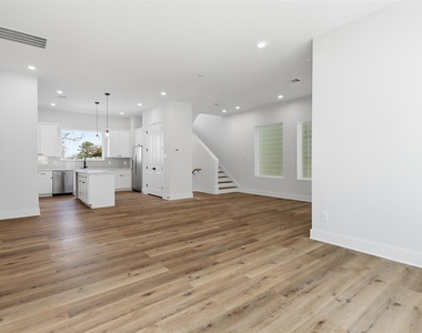 9403 Hammerly Boulevard - Photo Thumbnail 12
