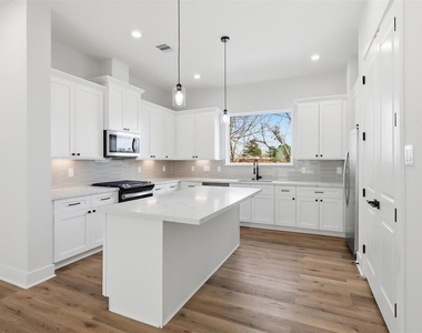 9403 Hammerly Boulevard - Photo Thumbnail 14
