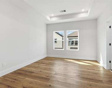 9403 Hammerly Boulevard - Photo Thumbnail 16