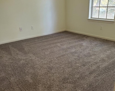 7211 N Hearthstone Green Drive - Photo Thumbnail 31