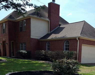 7211 N Hearthstone Green Drive - Photo Thumbnail 3