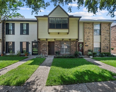 10324 Longmont Drive - Photo Thumbnail 2