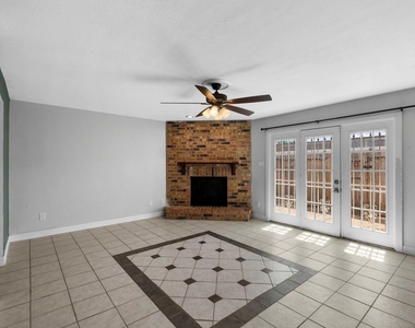 10324 Longmont Drive - Photo Thumbnail 5
