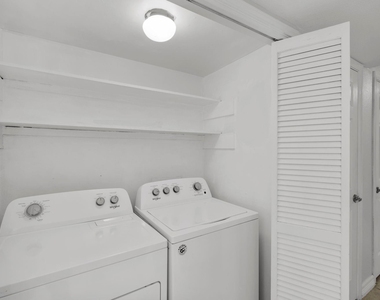 10324 Longmont Drive - Photo Thumbnail 15
