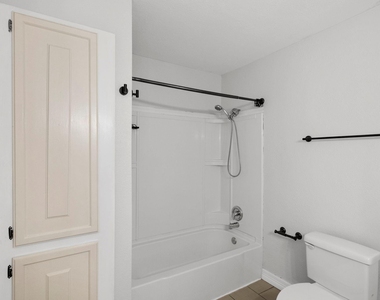 10324 Longmont Drive - Photo Thumbnail 19
